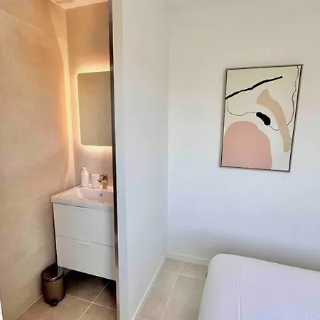 Superbe 6 Couchages - 200m De La - Terrasse - Climatisation Saint-Raphael (Var)