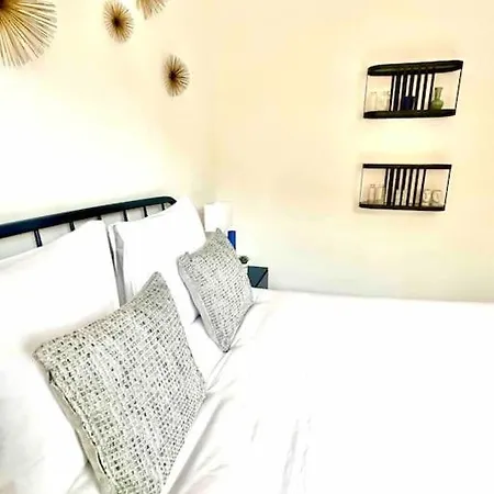 Superbe 6 Couchages - 200m De La - Terrasse - Climatisation * Saint-Raphael (Var)