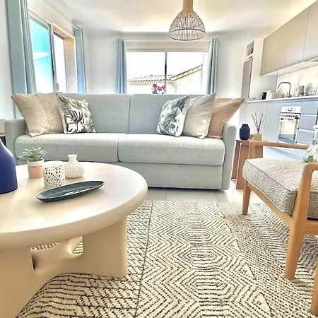 Superbe 6 Couchages - 200m De La - Terrasse - Climatisation Apartamento Saint-Raphaël