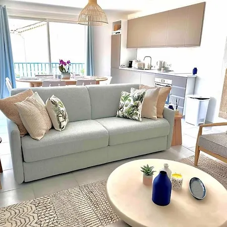 Superbe 6 Couchages - 200m De La - Terrasse - Climatisation Apartamento Saint-Raphaël