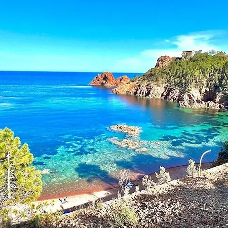 Superbe 6 Couchages - 200m De La - Terrasse - Climatisation Saint-Raphaël