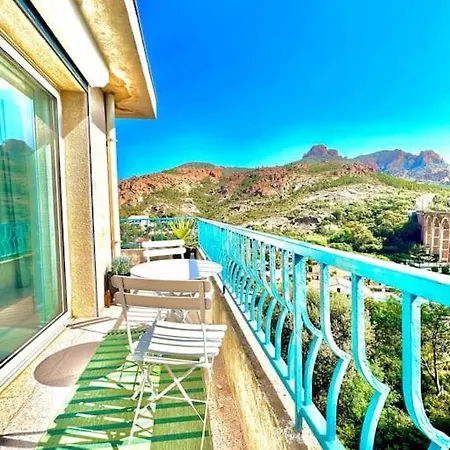 Superbe 6 Couchages - 200m De La - Terrasse - Climatisation Saint-Raphaël