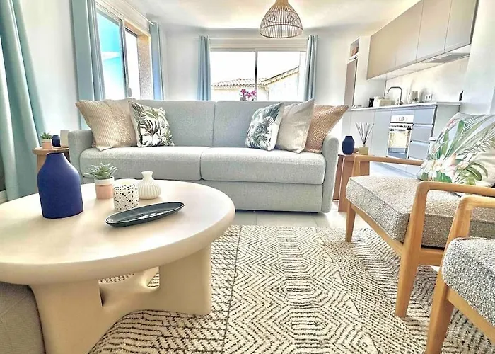 Superbe 6 Couchages - 200m De La - Terrasse - Climatisation Appartement Saint-Raphaël