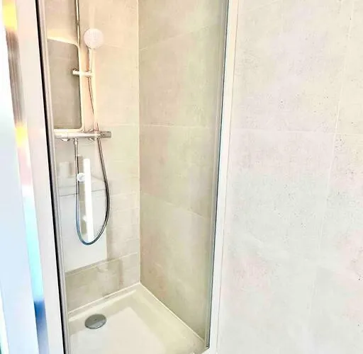 Superbe 6 Couchages - 200m De La - Terrasse - Climatisation Appartement