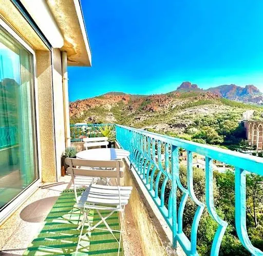 Superbe 6 Couchages - 200m De La - Terrasse - Climatisation Saint-Raphaël