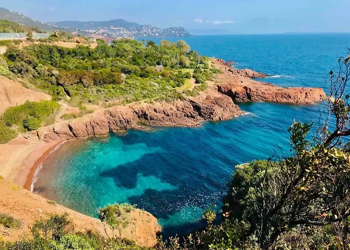 Superbe 6 Couchages - 200m De La - Terrasse - Climatisation Saint-Raphaël